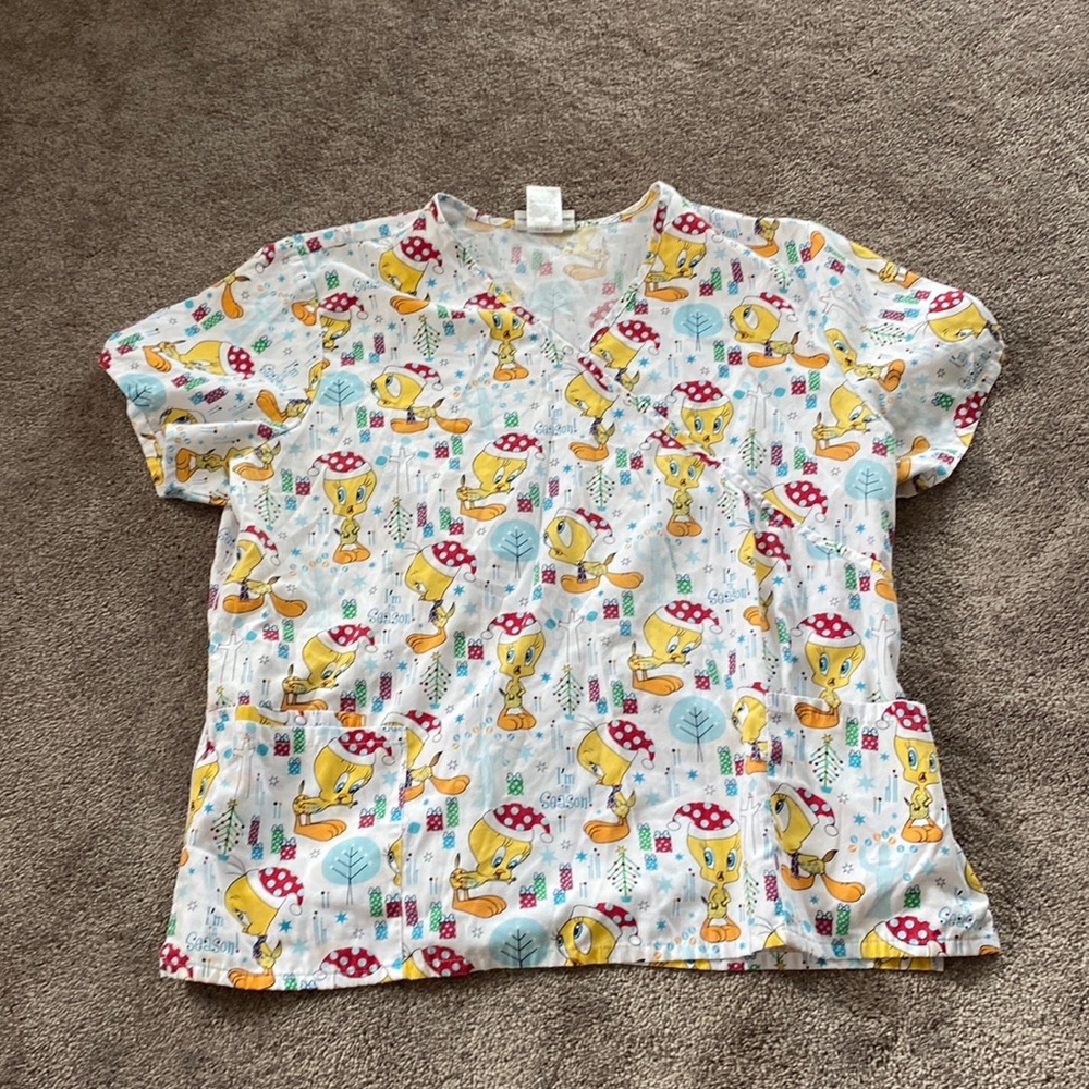 Warner Bros Tweety Bird Christmas Scrub Top Holiday Print SIZE 2X